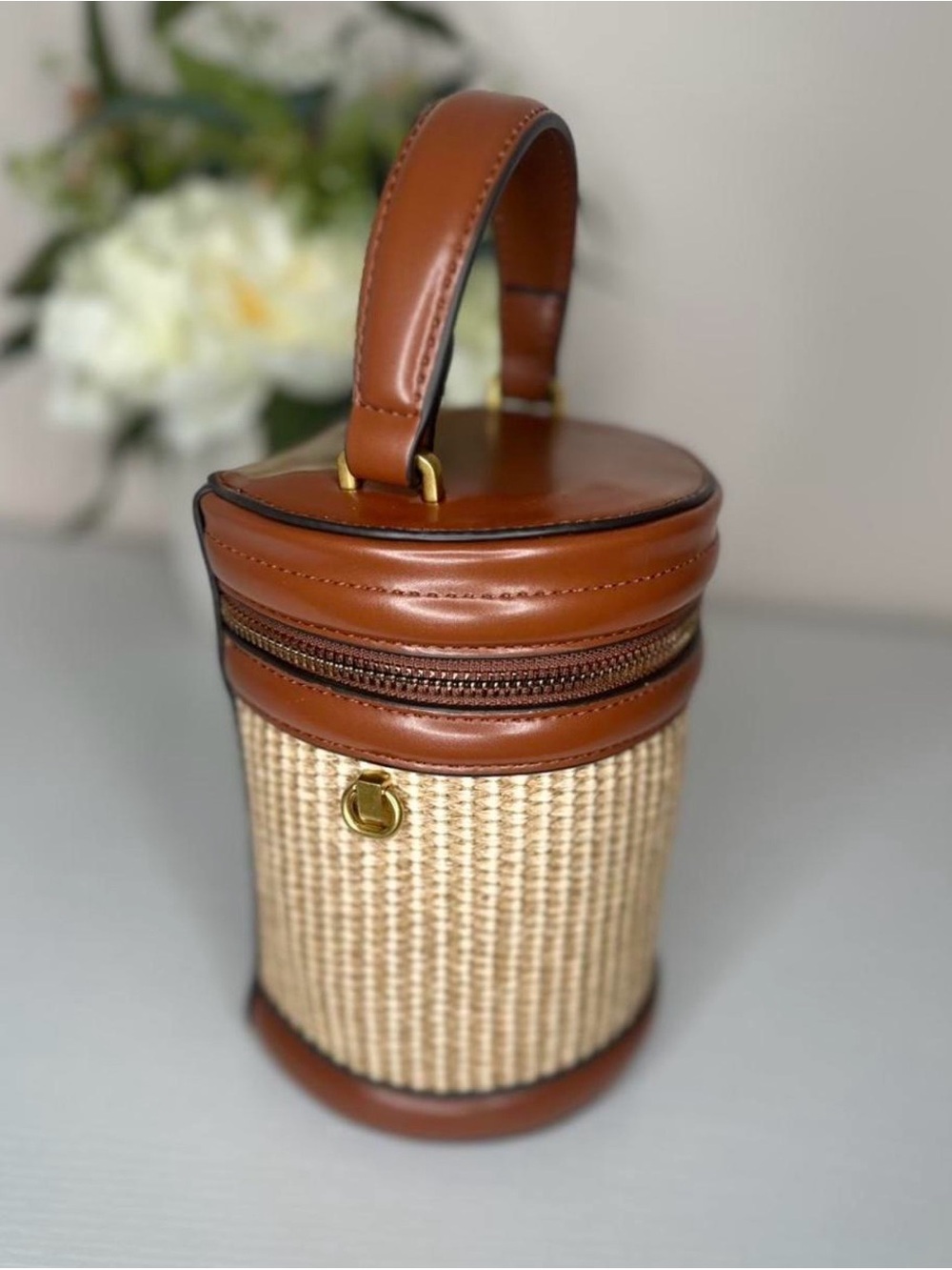 House of Harlow 1960 Woven Cylinder Crossbody Bag NWT - Picture 4 of 5